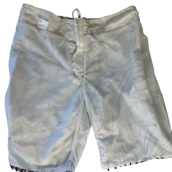 Men’s Swim  Board Shorts - Picture 2 of 5